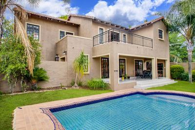Cluster House For Sale in Beverley, Sandton