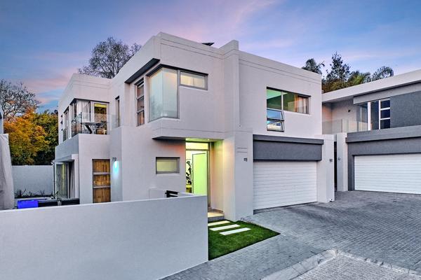 Cluster House For Rent in Bryanston, Sandton